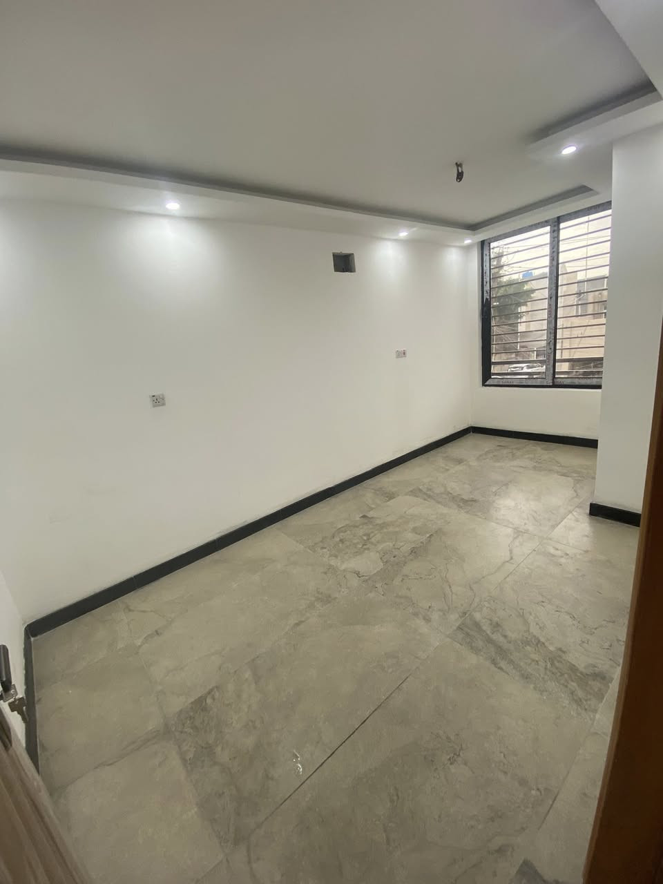 🏠يعلن مكتب ابو حسن للعقار في حي تونس 🏠
🏠توفر دار سكني طابو صرف 53 متر للبيع حديث زيرو في حي تونس🏠
🏠الدار طابقين ومدخلين وغرفتين نوم مع بيتونه كبيره مع الخدمات الصحيه 🏠
🏠للاستفسار الاتصال ع الرقم التالي🏠
📞***********📞حسن المحامي ⚖️
🏠مكتب ابو حسن للعقار 🏠
