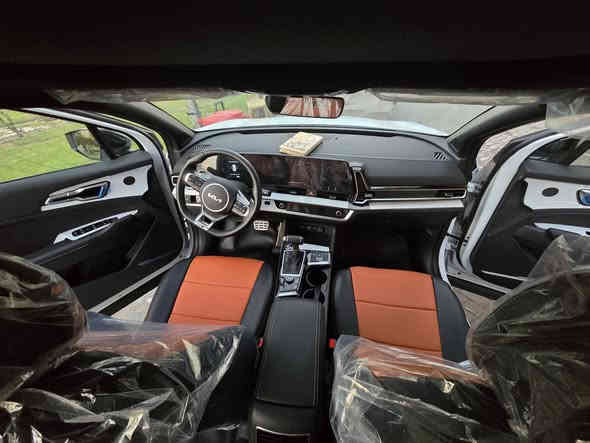 السلام عليكم سبورتج 2025 GT لاين فول وارد خليجي ماشيه 1000 زيرو السعر 266 ورقه بيه مجال بسيط الرقم ***********
