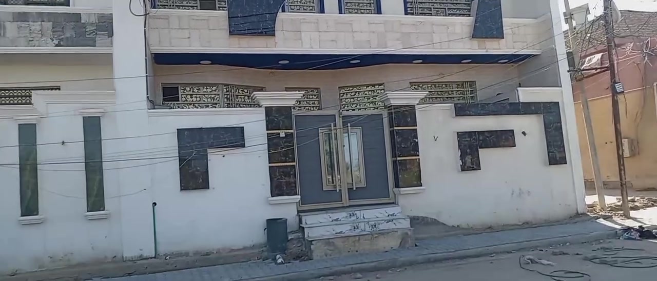 سلام عليكم بيت للبيع بشارع ابو موسى تفاصيل اكثر تصال على ***********

