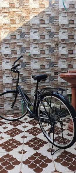 بايسكل للبيع  نظيف البايسكل شوفت عينك 
سعرة 65 بي مجال حك الجيه مكاني دوانية حي العسكري الثاني  الرقم::***********
