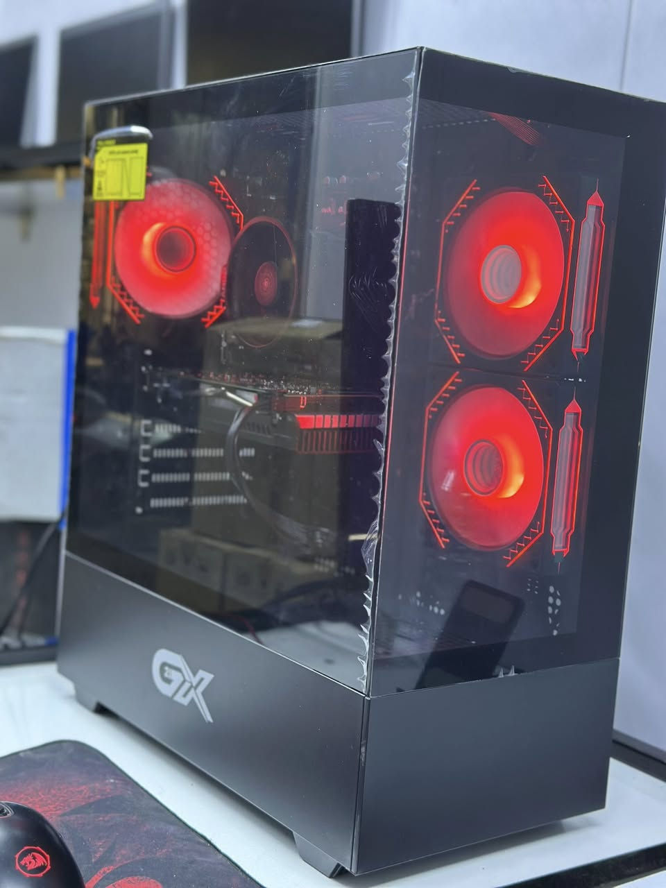 تحية طيبة شبابنا وحبايبنا 
تجميعة اليوم جديدة كل القطع جدد
وسعرها بسعر المستخدم 
مع ضمان ٦ اشهر من تاريخ الشراء
R5 3600 
M.B A520 A PRO MAX
GTX1660SUPER 6GB 
RAM 16 3000 
SSD128-HDD500 
P.S550W+80PLUS 
السعر ٥٠٠ الف سعر نهائي 
متوفر توصيل لكافة المحافظات 
عنوان المكتب كوت المشروع شارع الحاسبات مكتب MEGA 
***********
