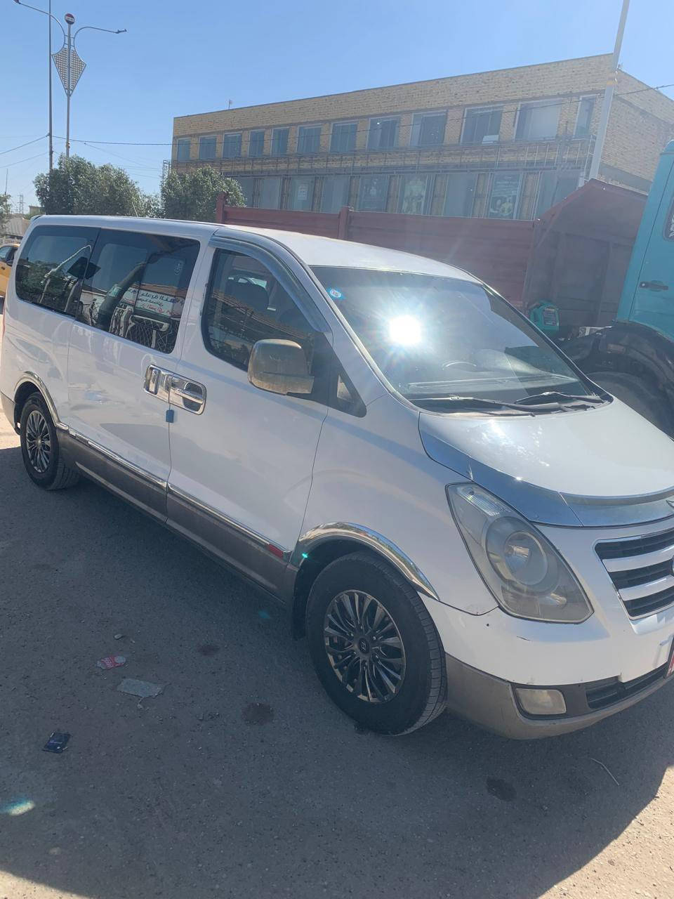 السلام عليكم ستاركس 2016مفتوح شكل جديد سياره جاهزه تاير تبريد رقم نكليزي بغداد مصفره هيه وغرامات وضريبه تلفون*********** مكان ناصريه مكلف بنشر
