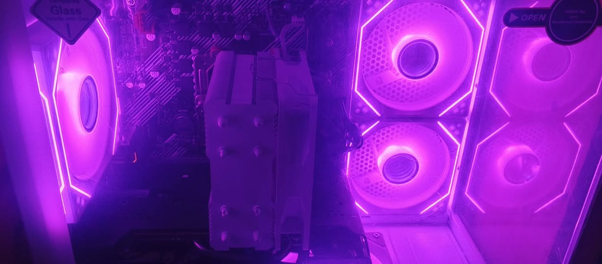 السلام عليكم pc للبيع السعر 600 قفل المواصفات
كرت الشاشه rx6500xt

المعالج رايزن 5 5500

رامات 2*8

مذر بورد اسوس B450

بور سبلاي 650 واط 

M.2  512
وهارد HDD 500

التجميعه مشتريها جديده من مكتب نصر للكترونيات وضمانها سنه ماخلصان الوصل موجود مصالي هواي من شتريتها الكراتين كلها موجوده وبراندات معروفه 

العنوان بغداد الشعب سبع قصور الشراي وتساب ***********
