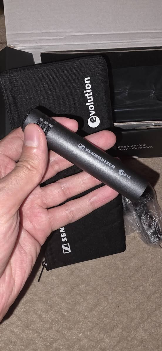 مايك سنهايزر للبيع يستخدم للتسجيل


**إذا كنت صاحب هذا الإعلان وتريد حذفه لأي سبب، رجاءا أرسل رسالة إلى الدعم الفني**