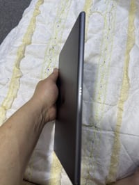 آيباد الجيل التاسع • ٢٥٦ • نظيف