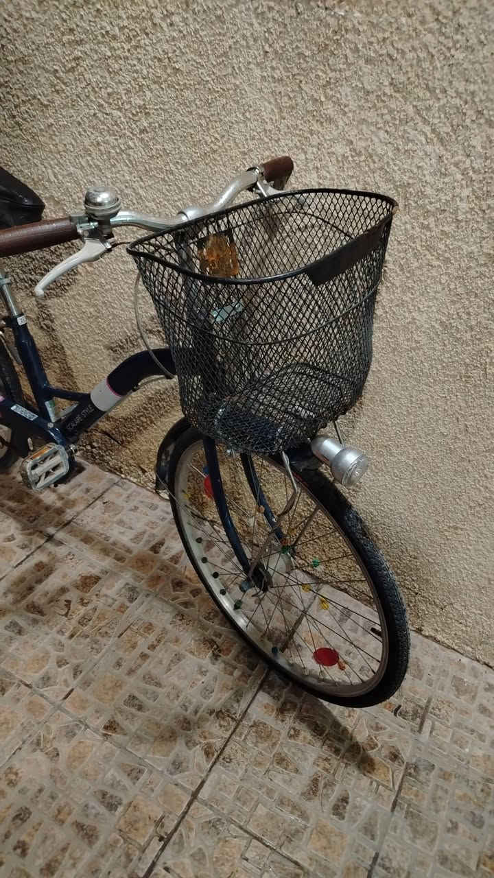 السلام عليكم
بايسكل بناتي صيني اصلي قياس ٢٤ للبيع مال بالة لايت داينمو شغال مختم شيمانو مكينة شيمانو اصلية بطيخة شيمانو تايرات زينة البايسكل خفيف وسريع السعر ٨٥ وبي مجال قليل العنوان بغداد حي الجامعة شارع ٦٦ قرب مخازن الأدوية واتساب ***********
