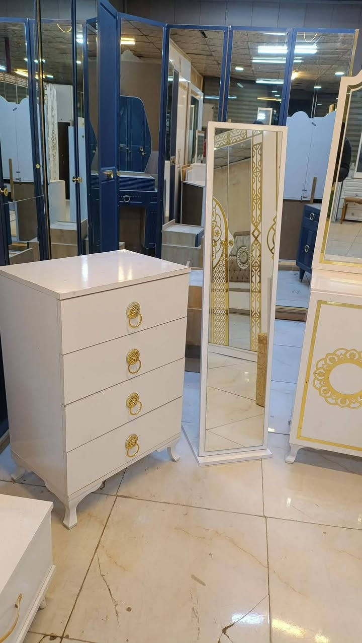 10 قطع+ كنتور طفل نضافه فول سعر 900 عنوان بغداد حجز واتساب فقط  ***********
