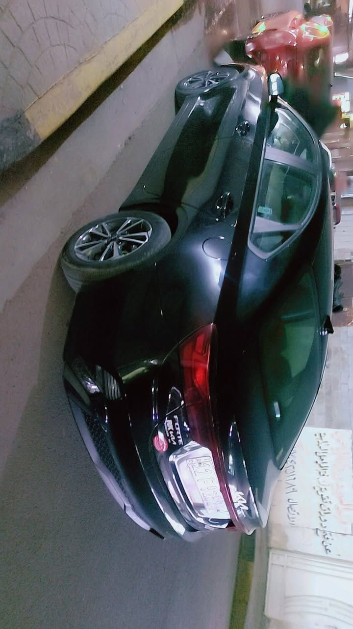 سلام عليكم 
فورتي اللبيع 
ماشيه 9 الف 
 الموصفات عادي 
الون اسود
حادثه بنيد فقط تبديل
السياره بسمي  
تحويل مباشر 
السعر نتصل وسهله 
رقم بغداد 
رقم النتصال ***********
