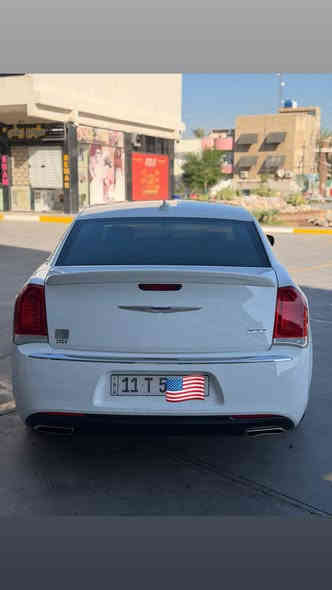 اوباما ٢٠١٩ فول مواصفات 
رقم بغداد الجديد بأسمي
هزه وسنويه وارقام جديده هذا الشهر سويتها 
ادامه كامله 
١- بانوراما
٢- كشن خزن 
٣- ستيرن كهرباء
٤- مقاعد جلد 
٥- كراسي ثنين كهرباء
٦- تدفئه تبريد كشنات الامامي
٧-تدفئه كشنات خلفيه
٨-ستيرن تدفئه
٩- مري قلاب 
السياره بيها صبغ فقط جاملغ امامي سايق وحافه البنيد 
بدون ايرباك بدون شواصي بدون لغود 
كير محرك مكفول بلاد
السياره ماشيه ٨٠ ميل 
بدون رصعات بدون شخوط بدون بوارد 
نصبتها احلى من الصور 
المكان بغداد حي الخضراء مقابيل العامريه
السعر ٢٦٧٠٠ الف دولار
يعني ٢٦٧ ورقه.
***********
