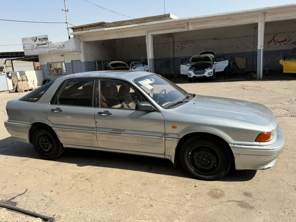 سلام عليكم مستبوشي كلنت للبيع سياره فول كير اوتو  سلايت تدفه مقاعد جمات كهرب مري كهرب تبريد ثلج  موديل92 رقم نينوى شرط التحويل سياره مكفوله من صبغ وتعديل سياره وضع شركه سياره سبيره منازل سعر60 وبيه مجال قليل للتواصل***********
