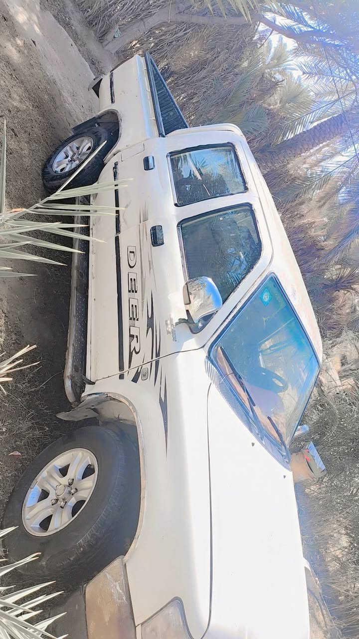 سلام عليكم بيكم دير البيع موديل 2009رقم بغداد نكليزي مصفره مامطلوبه ولاربع سياره جاهزه خير من الله سعر50وبيه مجال سياره بيه قاصرين انطيك وكاله عامه بيه وتعهد بتحويل مكان سياره كربلاء 
***********
