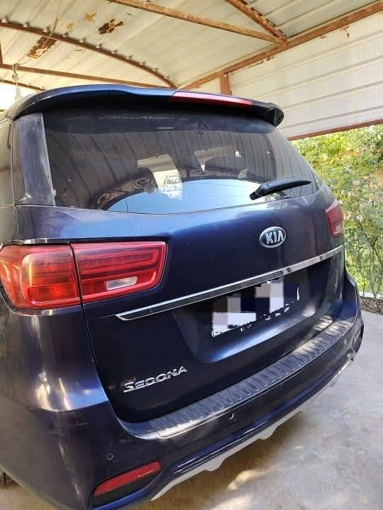🚘✨ للبيع – كيا سيدونا 2020 وارد أمريكي  

📍 المواصفات:  
✅ سيارة عائلية مميزة تجمع بين الراحة والقوة  
⚙️ محرك 3300 GDI – مع كفالة على المحرك والجير شرط الفحص  
🛡️ ماشية 330 ألف كم  
🎨 الضرر: جاملغ جهة اليمين + باب خلفي جهة اليمين  

🛠️ التجهيزات:  
❄️ تبريد 3 قطع – 🚪 باب كهربائي  
📡 حساسات أمامية وخلفية – 🎥 4 كاميرات  
🖥️ شاشة لمس – شاشة وسطية تدعم Apple CarPlay  
🔑 تشغيل بصمة  

💵 السعر: 230  
📞 للاستفسار: ***********  
📩 مهتم بالسيارة؟ اترك تعليق حتى توصلك جميع التفاصيل  

#كيا #سيدونا #كيا_سيدونا #سيارات_العراق
