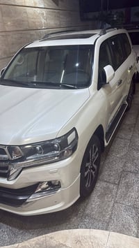 لاندكروز 2019 ساز مكفولة ونظيفة جداً ماشية 127 الف السعر 48 الف 079012...