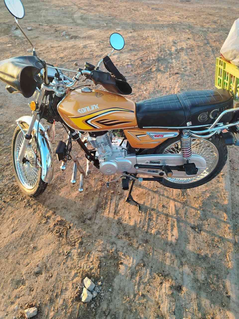 السلام عليكم دراجه للبيع تايكر سونيك موديل 25 خمسه كير كل نقص ما بيها ما عدا بسه شاشه محترقه مكان الدراجه واسط العزيزيه الاتصال على الرقم *********** وبيك خير تدلل والمو شراي الرجال لا يدخل
