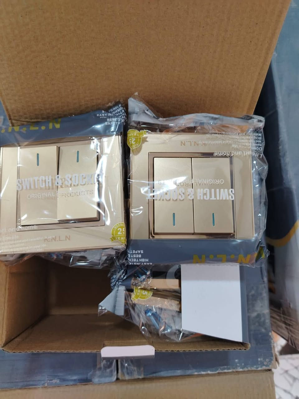 السلام عليكم متوفر سستم كامل هاي الالوان اسعار جملة تنافسية توصيل كل العراق موجود واتساب *********** السعر 1000دينار فقط
