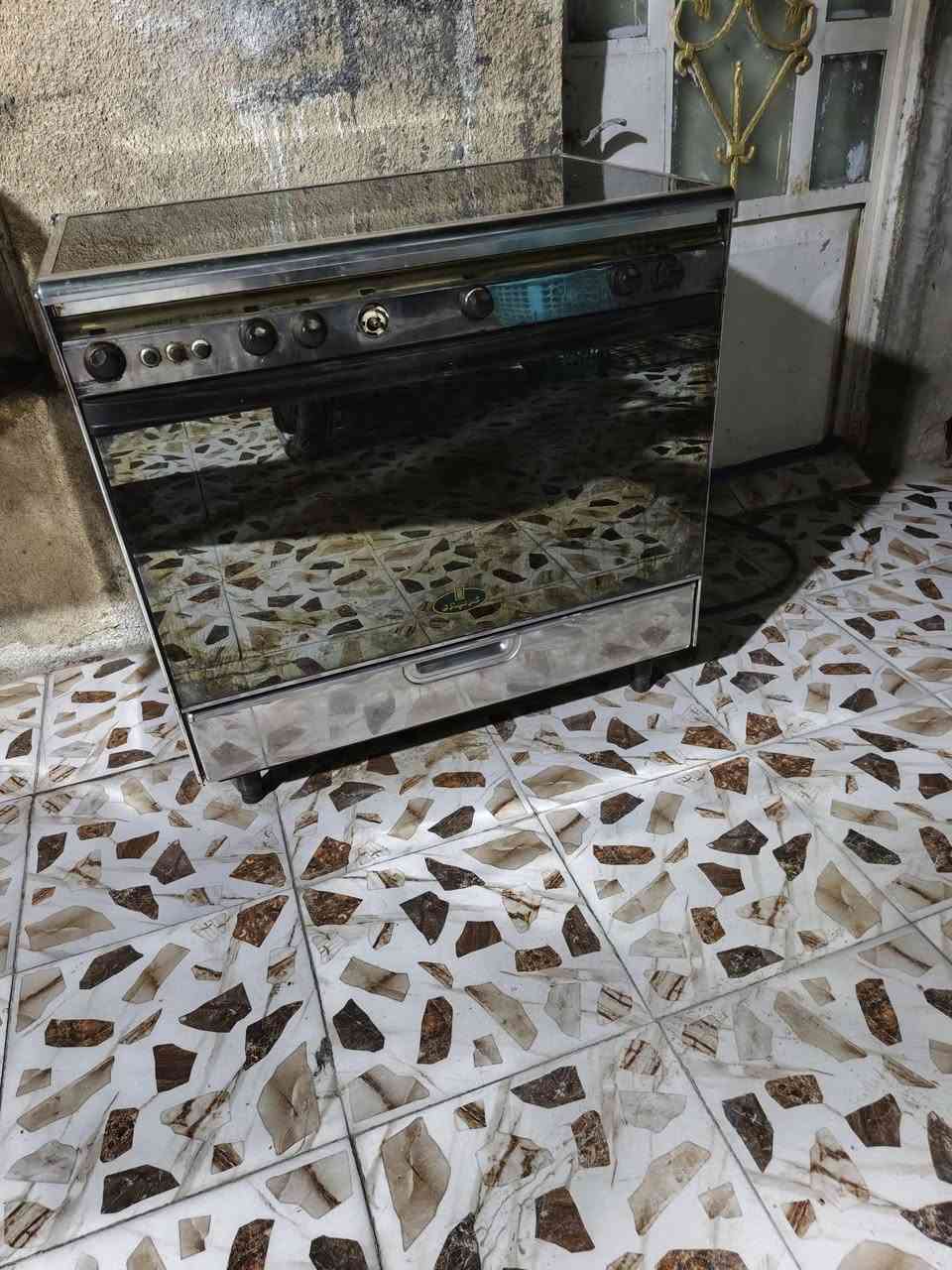 للبيع اغراض بيت نظاف جدا وعلى فحص مكان حله
‏‪***********‬‏
