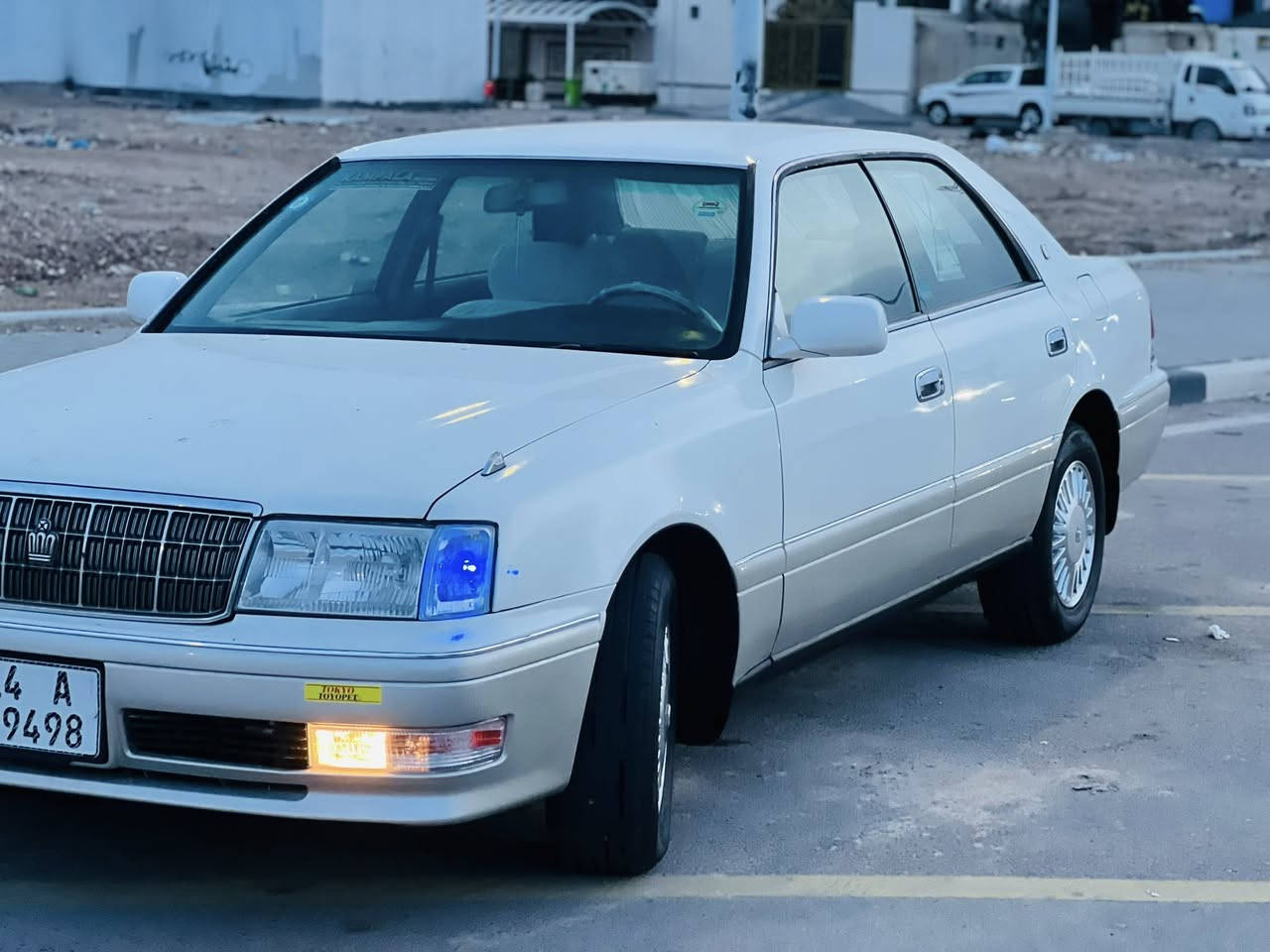 السلام عليكم للبيع راس ثور محزم موديل 1997 
سياره مكفوله من الكص والنقل والضربه القويه 
مكينه وكير 3000 فيشتين جدد تبريد قطعتين 
حداديه تخم تاير كله جديد كهربايات كله شغاله 
رقم بصره انكليزي هزه جديده سنويه لغايه2031
سياره فول مواصفات ماعده الفتحه جنجر 12قرص
 السعر100وبيه مجال مكان السياره البصره باقي تفاصيل ع رقم الهاتف        ***********
