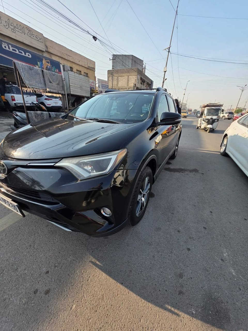 تيوتا راف فور 2018 xle للبيع مواصفاتهة معروفه حادثهة قبغ جنط مبدل بقطعه اصليه نفس اللون السيارة مابيهة قطرة صبغ بيهة طخطخات وشخوط بأماكن كير ومكينه بلاد ومكفول وباقي السيارة على وضع الشركة صور الحادث ورقم الشاصي بالصور رايدهة ب 170 ورقه وبيهة مجال للشراي
للاستفسار *********** بغداد, العراق
