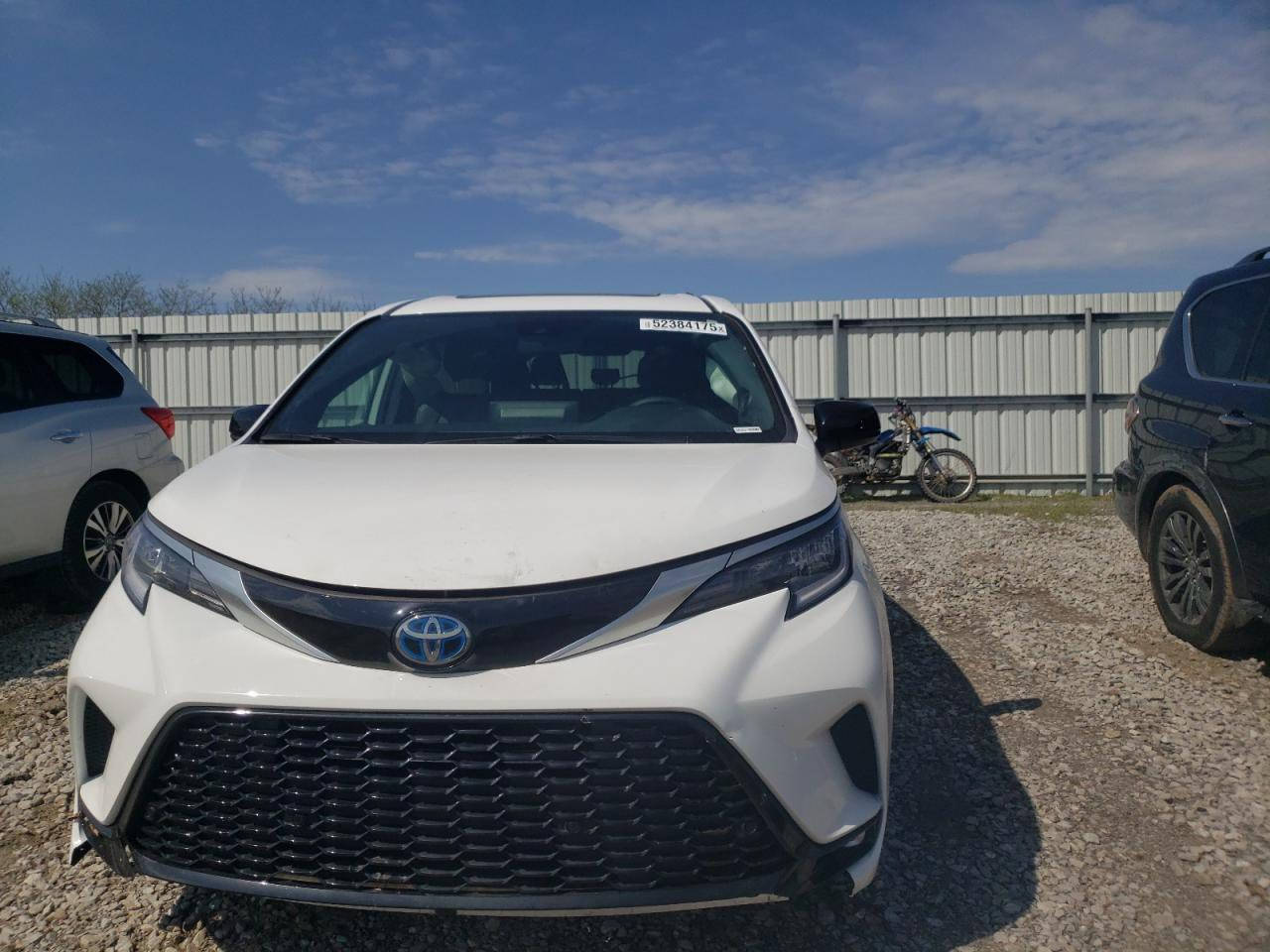 �
� للبيع | تويوتا سينا XSE 2023 🚘

🔹 رقم دهوك
🔹 بدون تبديل
🔹 بدون كلير
🔹 بدون صبغ
🔹 صور أمريكا موجودة
🔹 تعديل BDR فقط بمكانتين على كد نص كف اليد وما يبينن
🔹 شاشة سقف
🔹 مواصفات XSE كاملة ومعروفة
🔹 السيارة بلادي ونظيفة جداً
🔹 مظللة وبيها كتاب تضليل
🔹 ما تحتاج أي مصرف نهائياً
ملاحظه الدعاميه الخلفيه مالها اجت مع السياره كامله نفسها مشدوده 

💰 السعر: 337 ورقة

📍 مكان السيارة: دهوك

📞 للتواصل:***********
