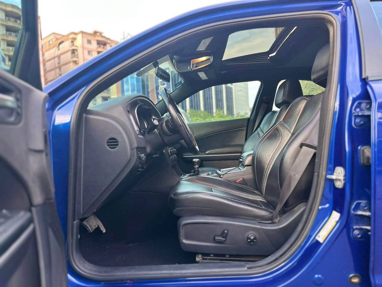 دوج جارجر ٢٠٢٠ 
السيارة كلين. كفاله عامة 
بدون صبغ بدون بارد بدون تبديل
حتى الدعاميات مكفوله
فول مواصفات 
فتحة سقف سلايد
جلد بلادي
كراسي كهرباء
تبريد كشنات
تدفئة كشنات
مرايات قلاب
هيتر ستيرن
كراسي خلفية تدفئة
السعر ٢٥٨
الشراي يتصل اعتذر عن الرد على المسجات
*********** بغداد, العراق
