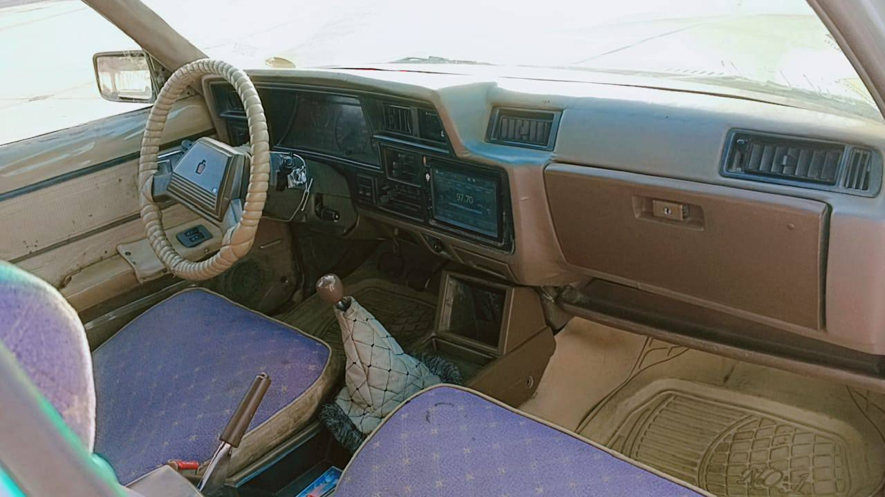 السلام عليكم سوبر 82 رقم انكليزي مكينة وكير وحدادية كارتون سيارة مال جناي تاخذهة وتدعيلي ترايك وين ميعجبك شرط راعيهة يريد مداور السعر 35 مجال حك الجية الرقم *********** / ***********
