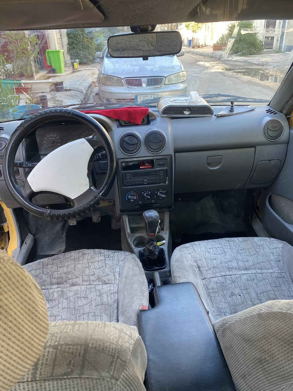 سلام وعليكم سايبة موديل ٢٠١٢صاحبة بل زعفرنية بس ماوصلة ابيع هيج رقم احمر سنوية عظم عاج ٢٠٢٢البيع او مروس مكينة وكير حلوات صدر امامي وخلفي جديد مكان بغداد ساحت القاء السعر ١٤ وبيه مجال الطيبين رقمي بس واتساب ***********مال عيشة
