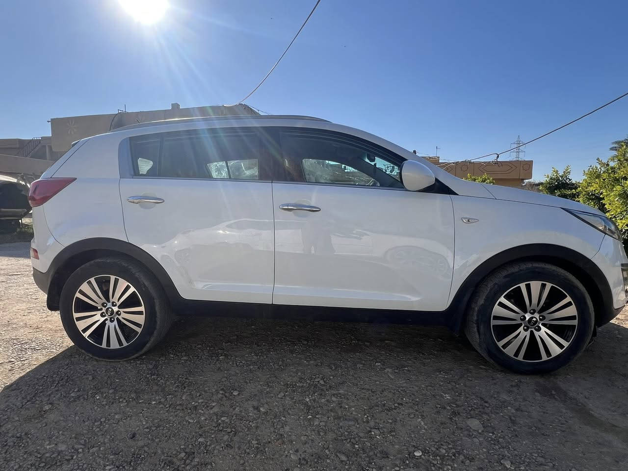 سبورتج خليجي 2015 ماشية 159 وكلشي موضح بالصور والسونار السعر148
وبيها مجال شي بسيط 
مكاني بغداد
الاتصال. او واتساب 
***********
