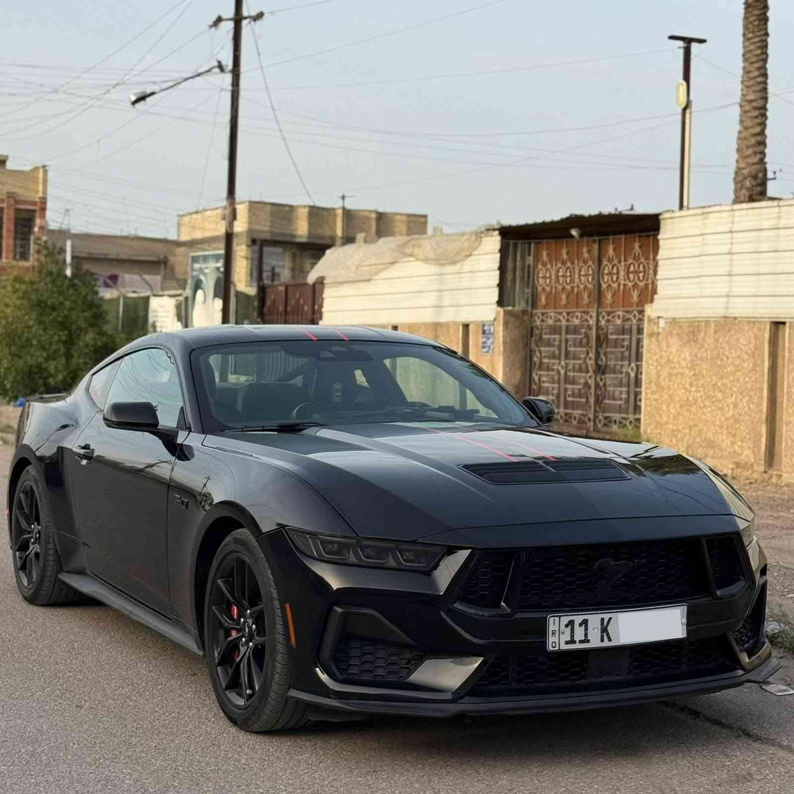 السلام عليكم 
Ford Mustang GT Premium Black Edition 2024
رقم بغداد بأسمي هزة جديدة تحويل ثاني يوم 
المواصفات:
بريكات Brembo 
Active Exhaust اربع وضعيات
Remote Rev
بصمة ابواب وصندوك وتشغيل 
كشنات جلد حضن وكهرباء 
كشنات تدفئة تبريد 
نضام صوت Bang & Olufsen (B&O)
شاشة متصلة CarPlay
مراية وسطية اوتو دم
مستشعر مطر ع ماسحات 
تشغيل لايت عالي تلقائي بالضلام 
شحن وايرلس
انارة داخلية متغيرة 28 لون
هاند بريك بصمة 
6 وضعيات قيادة 
رادار 360
حساسات وكاميرا خلفية
تبريد مناخين منفصل
مثبت سرعة
تنبيه خروج عن المسار
تشغيل عن بعد
نضام ترحيب 
انارة شعار Mustang ع ارض

اضافات:
داون بايب
فلتر شوتة K&N
دفيوزر Dark Horse اصلي 
برمجة كراج 4Brothers
سقف رولز رويس
‏LED دشبول متغير
السيارة بيها نص باب السايق ونص الصندوك صبغ وخشم الشاصي امامي ايمن وطخات معدلة PDR 
السياره كل قطعها اصليه وسستم ايرباك كله راجع
السعر : 248 وبيها مجال بسيط
العنوان: بغداد، الدورة، شارع ابو طيارة
للتواصل : ***********
