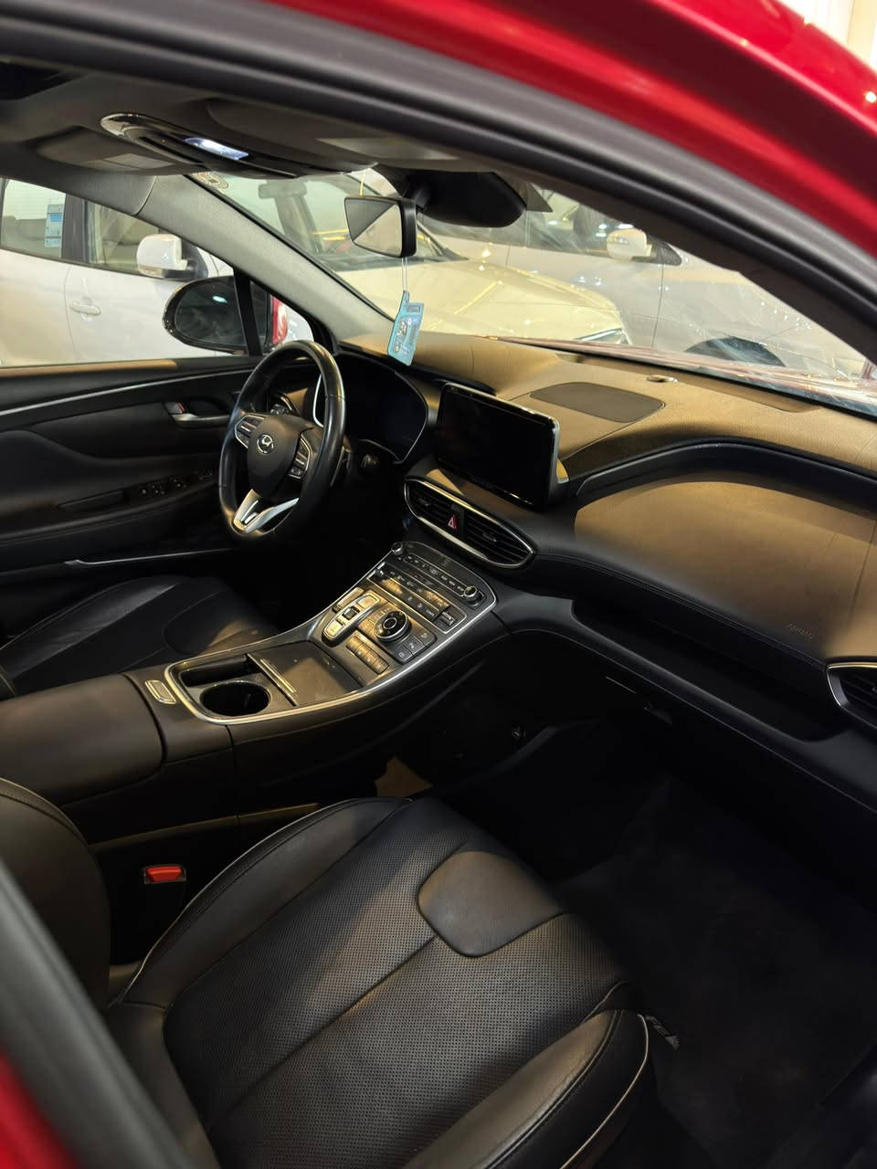 لمعرفة السعر ارسل كلمت ( 2 )بالتعليقات
هونداي سنتافي موديل 2022 فول مواصفات فئة لمتد
داخل جلد 
سستم صوت
اربع كامرات 
حساسات امامي خلفي
داتا شو
كشن خزن
كشنات حار بارد الاماميات
كشنات الخلف هيتر
بانوراما
وبعد هواي مواصفات
عداد المسافة 30 ميل
 حادثها بابين  جهة النفر الامامي مبدل اصلي ومصبوغ والباب الخلفي معدل بارد وبدون دواخل كما مبين بصور الحادث ايرباك  التكمة جهة الضربة فقط وراجع سستم 
محرك 2500 تيربو 
السياره مرقمه اربيل 
*********** ابو يمان واتساب فقط
*********** ابو رهف
