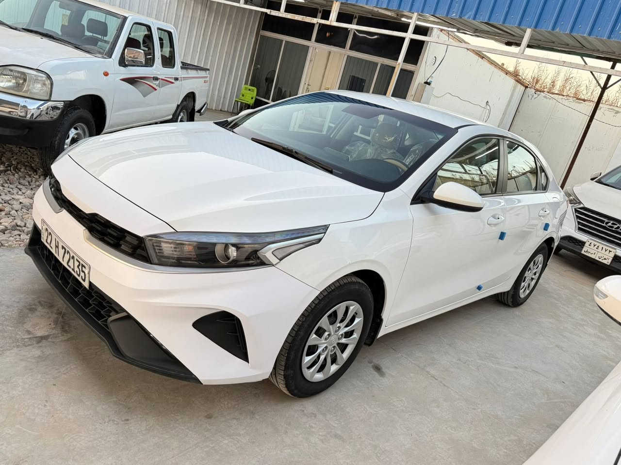 سلام عليكم
سيراتو.  ٢٢
رقم أربيل 
محرك.    1600
قطعتين تبريد 
كشاف +كروز سرعه  
السعر ١٥٣ وبيها مجال. قليل
***********
واسط الزبيديه
