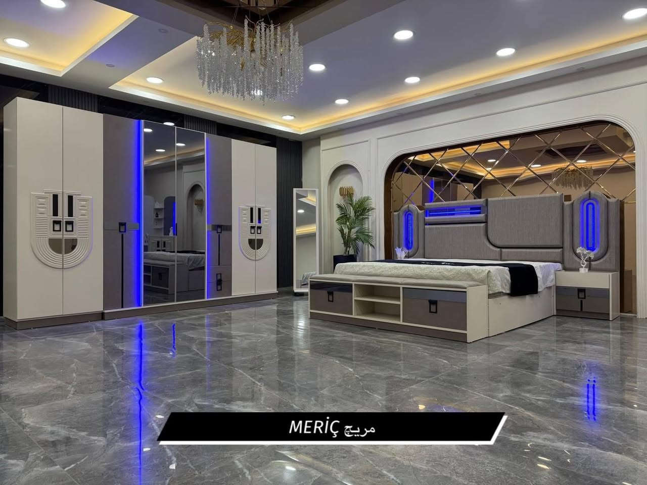 معرض صلاح آلدين للأثاث المنزلي للجمله والمفرد 
✨ غرف نوم. من داخل معرضنا ✨
🔹 فخامة التصميم وجودة ما تنتهي!
       موديل  مريج 
    ✔️ تتكون من  10 قطع متكاملة
✔️ عرض السرير 285 متر مع  الكومديات
✔️ عرض الكنتور مع الملحق 320متر
✔️ ظهر كنتور بلوك متين
✔️ برغي جوي حديد لضمان الثبات
✔️ صبغ حراري 3 طبقات مقاوم للخدش
✔️ ضمان 5 سنوات فتح وشد
🚚 يتوفر نقل ونصب لجميع مناطق صلاح آلدين 
مع كادر متخصص 
***********
#الفرع_الاول
تكريت الزهور مقابل كليه تربيه البنآت مجاور تانكي المآء قرب غصن الزيتون 
#الفرع_الثاني
تكريت الزهور مقابل مدرسة خالد بن وليد قرب تربيه البنآت
