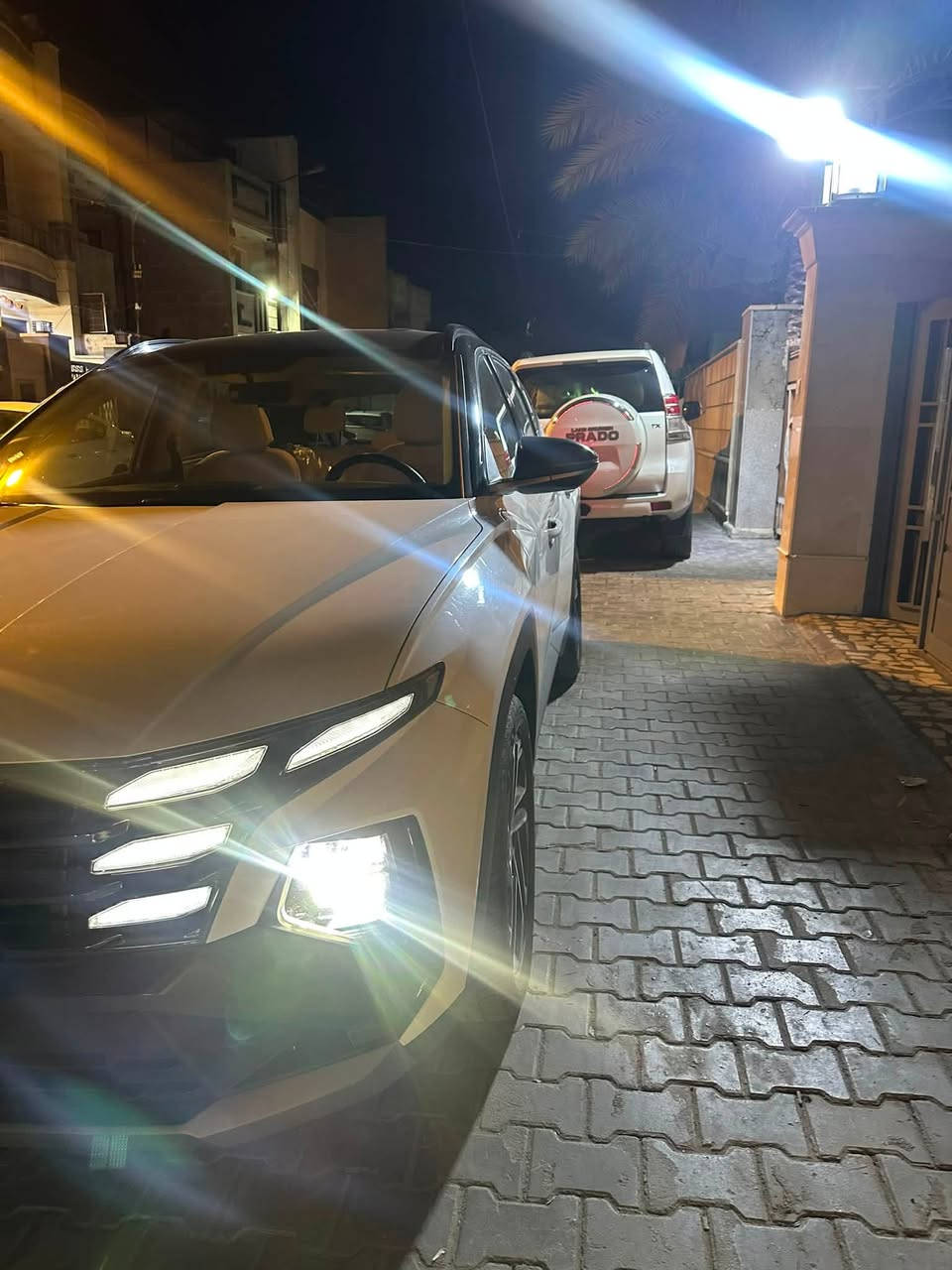 يالله السلام عليكم توسان ٢٠٢٥ توكلر السياره جديده ماشيه ١٥ الف فول مواصفات صندوك كهرباء شاشه متصله شاحن وايرليس تبريد بل كشنات شاشه ابل كاربلاي عداد دجتل السياره مكفوله كفاله عامه سعره ٢٢٠ وبيه مجال مكاني زيونه رقمي ***********
