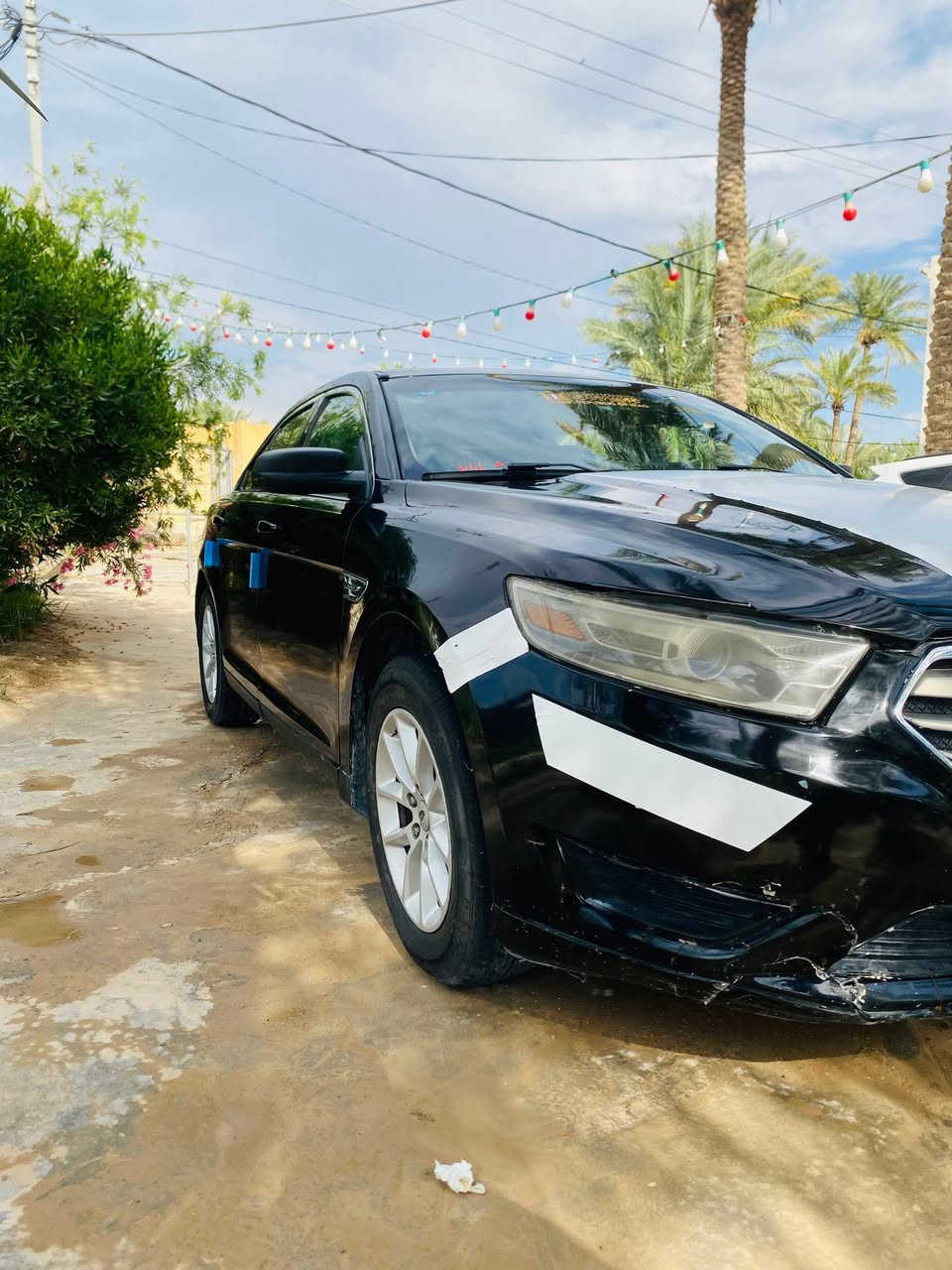 فورد تورس ٢٠١٣ شاشه جبير سنويه ٢٠٢٧ رقم بغداد مكانه نجف للبيع ***********
