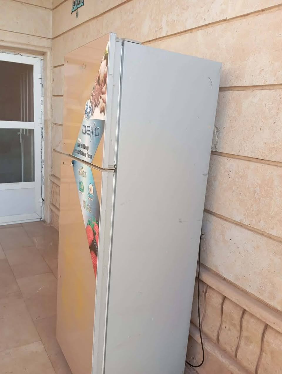 📢 للبيع ثلاجة بحالة ممتازة
ثلاجة ماركة ( Deco ) 🧊نظيفة وتشتغل بكفاءة عالية، التبريد ممتاز وما بيها أي مشاكل. مناسبة للاستخدام المنزلي وجاهزة للاستعمال مباشرة.🌹
كل شي عدنا باسعار مناسبة وتنافسية..
راسلنا ان كنت مهتم ⭐
📱 ***********
تابعوا صفحتنا ليصلكم كل ما هو جديد  🌹
