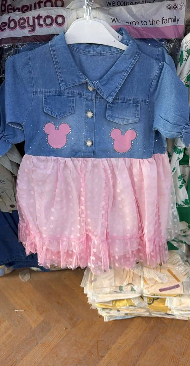 جمال الفساتين روعهههه🕊🕊
من سنتين إلى 5 سنه سعره 17 الف 
❤️🕊🫢🫢 @إشارة


**إذا كنت صاحب هذا الإعلان وتريد حذفه لأي سبب، رجاءا أرسل رسالة إلى الدعم الفني**