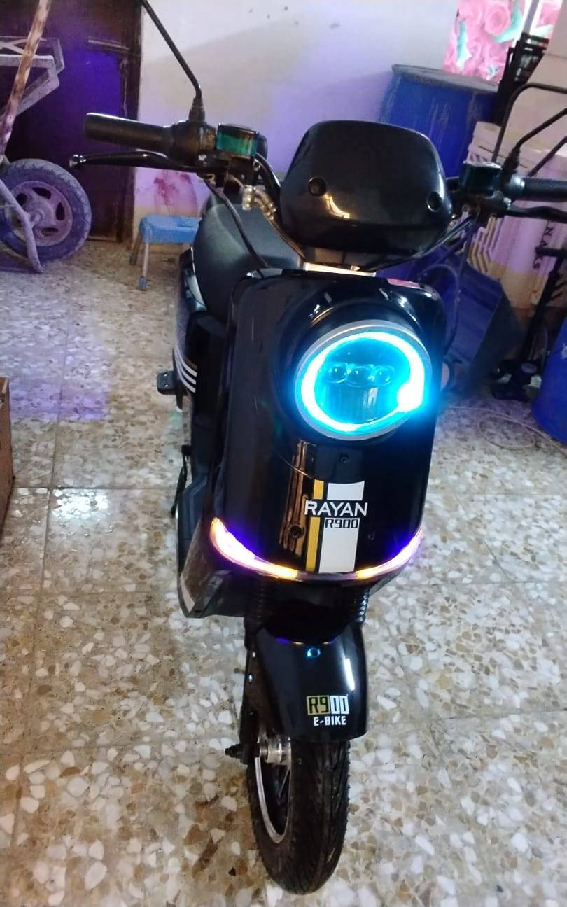 السلام عليكم 
عندي دراجة شحن R900 شركة الريان اخذتهه قبل شهر للستفسار الاتصال ع الواتساب ***********
