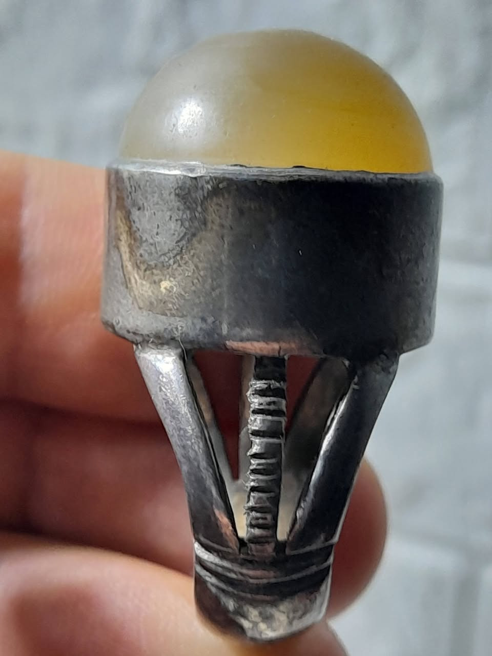 #ياالله
السلام عليكم ورحمة الله وبركاته 
نقدم لكم كل ماهو جديد ومميز 
متابعينا الكرام نقدم لكم خاتم فضه عيار 925 بحجر خرزه كامله  ( عقيق سليماني مصور رباني وطبيعي قديم ) صياغة يدويه عراقيه ثقيله وجميلة بسعر (400) الف والتوصيل (  5 )   اقوى عرض تحطيم الاسعار  للحجز والاستفسار مراسلة الصفحه او الاتصال على الرقم يوجد واتساب ‎0774 784 6745 يوجد توصيل الى كافة محافظات العراق 🇮🇶 🇮🇶
