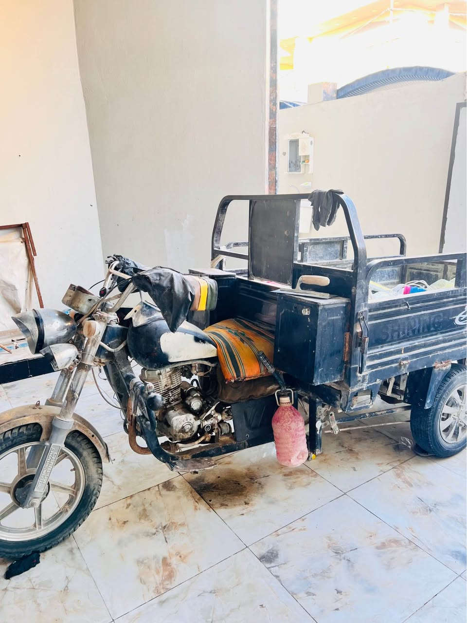 ستوته جمره موديل ٢٠١٧ اصوليه ارقام وسنويه بسمي 
السعر مليون و٦٠٠ وبي مجال مكاني نجف للاستفسار الاتصال *********** النجف, العراق
