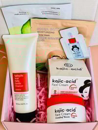 بوكس هدية نسائية • عناية نسائية • مرطب غسول ماسكات