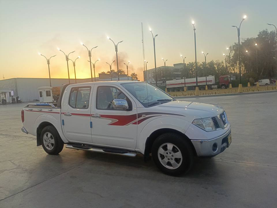 السلام عليكم نيفارة٢٠١٠
محرك جديد ممفتوح كيراوتو
سيارة جديدة كل نقص مبيها
بيهاصبغ قطعتين 
الشراي يتصل***********
السعر١٠٠قفل قفل بيع اومراوس مكانهابغداد بغداد, العراق
