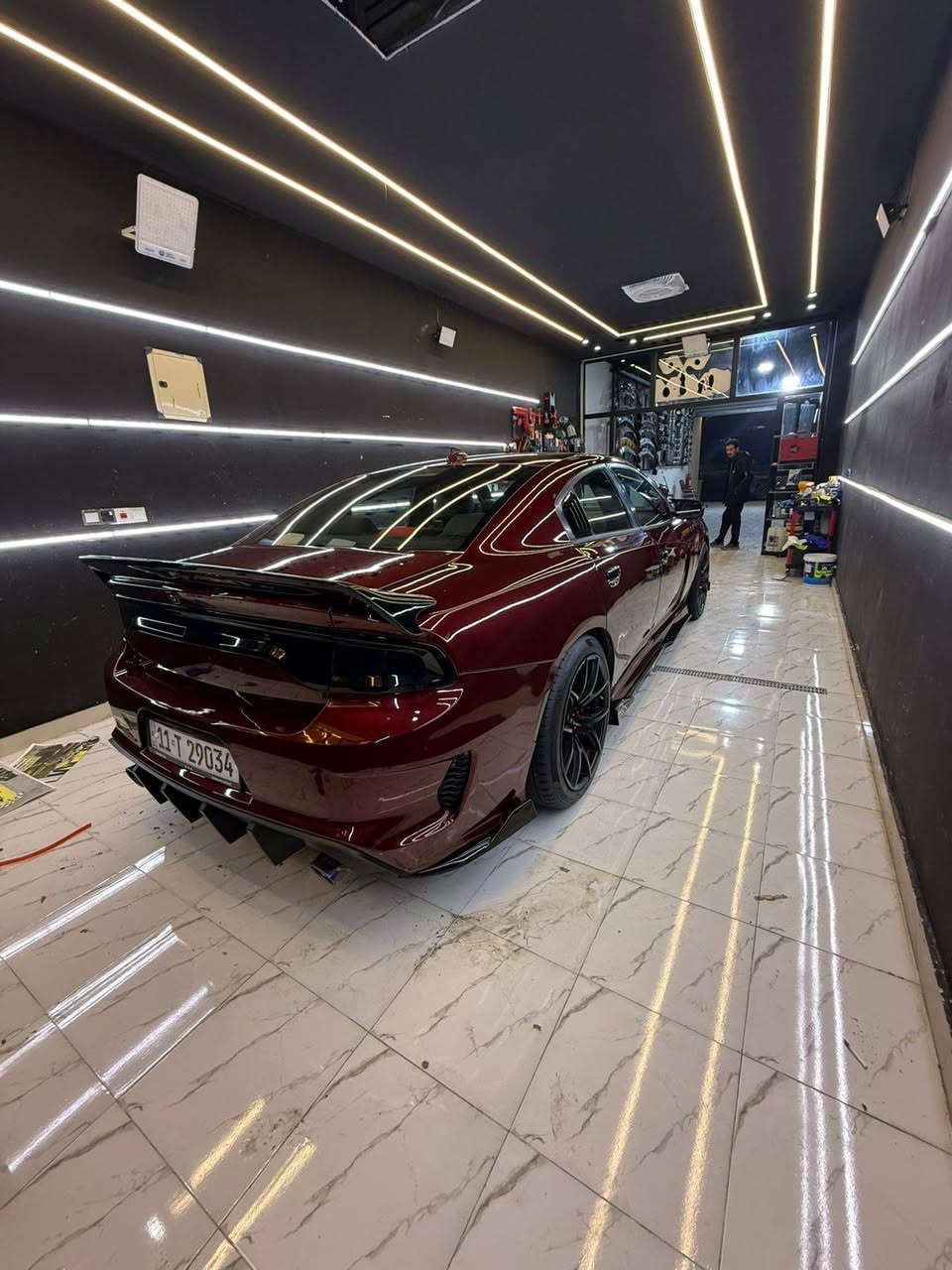 جارجر 2018 sxt السعر ١٧٥ وبي مجال بسيط
السيارة بيها تصليح بلغد
و السونار منشور 

موديل 2018 sxt رقم بغداد الجديد 
سنوية جديدة
حادث سرقة 
بالعراق بيها شوي تعديل باللغد وتصليح
كشنات حضن 
كشن كهرباء 
كشن تدفئة 
شاشة كبيرة كار بلي 
كامرة خلفية 
محرك 6 سلندر 3600 
شفتات ستيرن 
تحكمات 
ووبيها بعد هواي مواصفات 
اضافات السيارة 
شوتة رياضية srt
بنيد 3 فتحات فافون 
لايتات امامي عدسات 
عدسات متغير الوان 
دعامية امامي srt 2023
لحية امامية 
دوسات جانبية 
اضافة دوسات جانبية اسود 
ماسحات جام اصلية 
ماء راديتر اصلي 
براد دهن اصلي
ويل كب فورجد سعرة مليون و200
تايرات جديدة 
كفرات مراية ويدات ابواب 
سكوب مثلث جام 
دعامية خلفية srt 2023 
دفيوزر مشيف 2023
كزوز صلنصة رياضي عالريمونت 
جناح سبايدر عريض 
انارة محيطية داير للسيارة 
تبديل غرفة كاملة للسيارة srt
تبديل ستيرن رياضي 
صبغ عام للسيارة اصلي للجمالية 
ستدات ويل طلقة 
صدر دبلات جديد 
كفر بك لايت 
تشغيل عن بعد 
بصمة جديدة 
وبعد هواي اضافات بيها 
السيارة مصروف عليها اكثر من 55 ورقة بس اضافات
السيارة جاهزة على اخر حباية
السيارة مكانها واسط
للاستفسار الاتصال ***********
