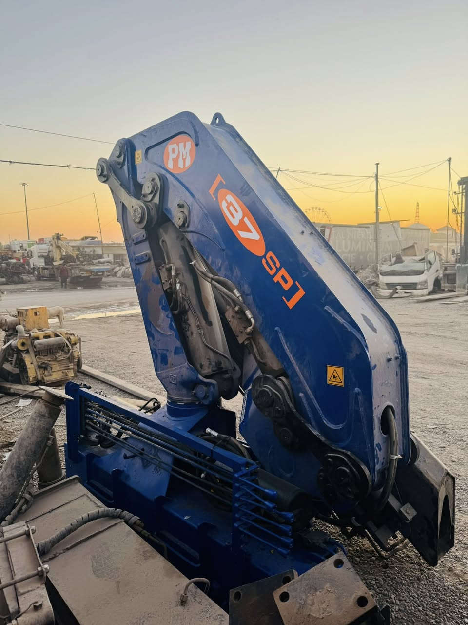 للبيع ١٧طن ٥سلايت كرين اوربي مامشتغل سعر٢٢٥$
(***********)(***********)
