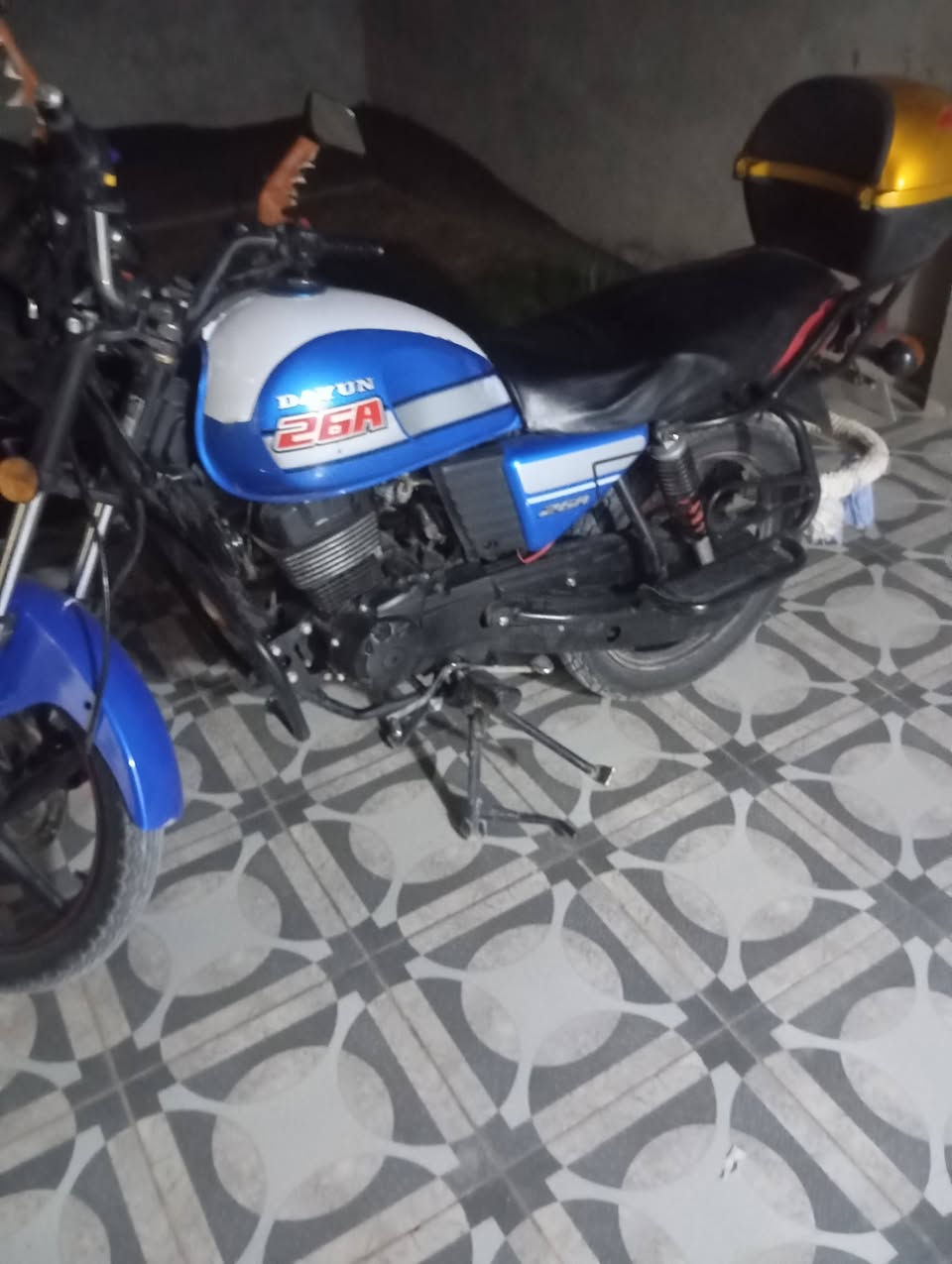 سلام عليكم درتجه دايون موديل 21 دراجه نضيفه خير من الله من دوام للبيت اوراق اصولي اكفلك مكينه وشاثي من ضربه دراجه ابيك دسكات كهربائيات كله شغاله بيه جها انذار وتشغل عن بعد   خير من الله السعر مليون 200 وبيه مجال الرقم *********** متواجد 24 ساعه واتساب ***********
