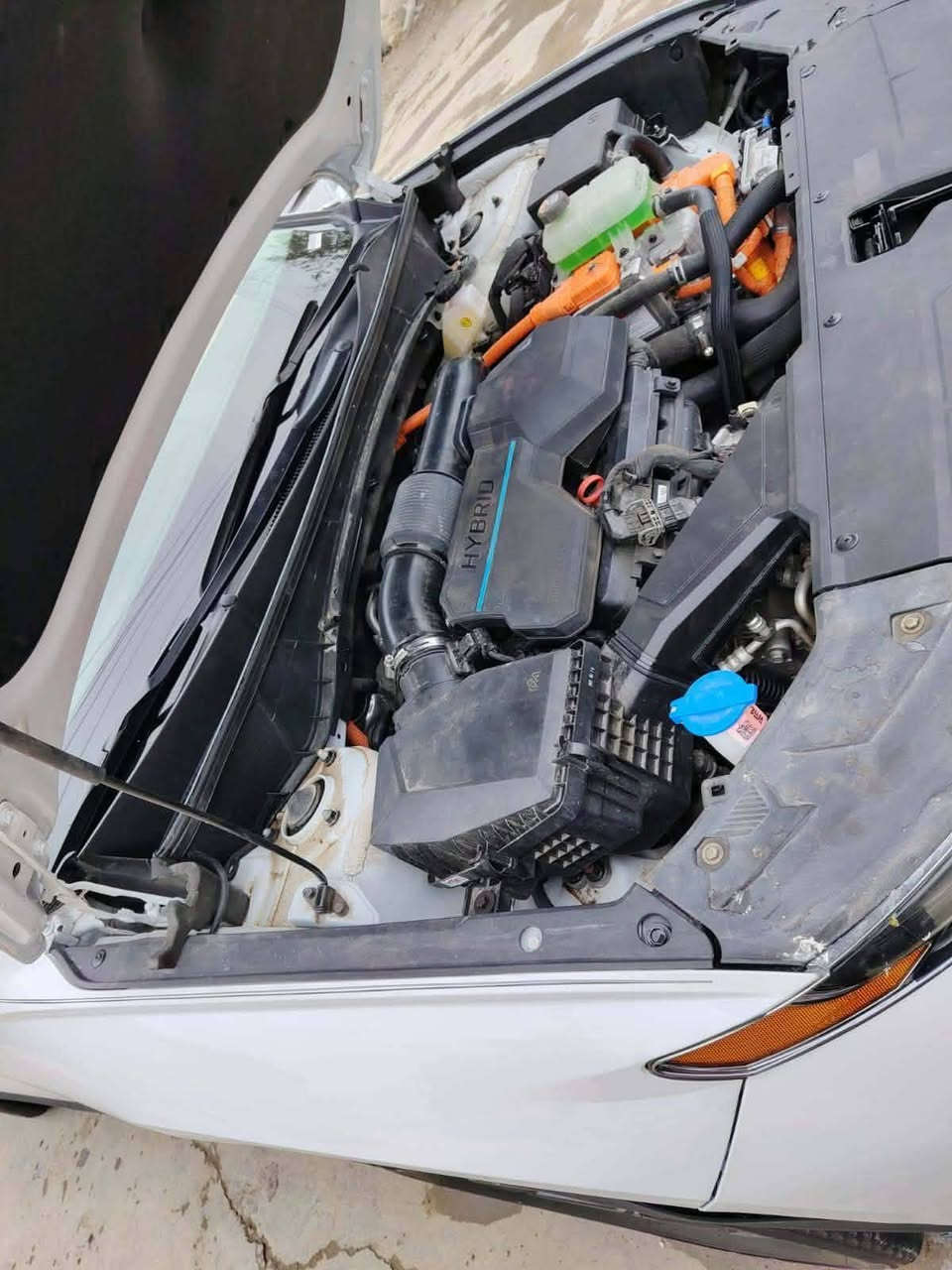 توسان 24 لمتد هايبرد
فول مواصفات واحد على واحد 
بانورما تقديم ترجيع بالبصمه 
كير دكم  داخل ابيض 
دخول جديد 
صور الحادث داخل المنشور 
كشر مكفول من الصبغ 
شاصي ايسر بي تعديل بسيط 
مكاني حله.  رقم *********** سعر 235 وبيه مجال
