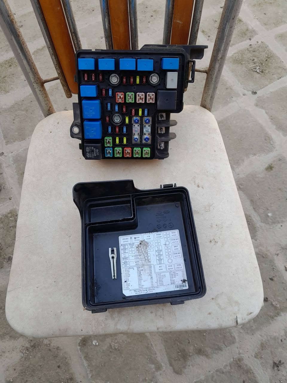 للبيع مكاني بابل ***********
