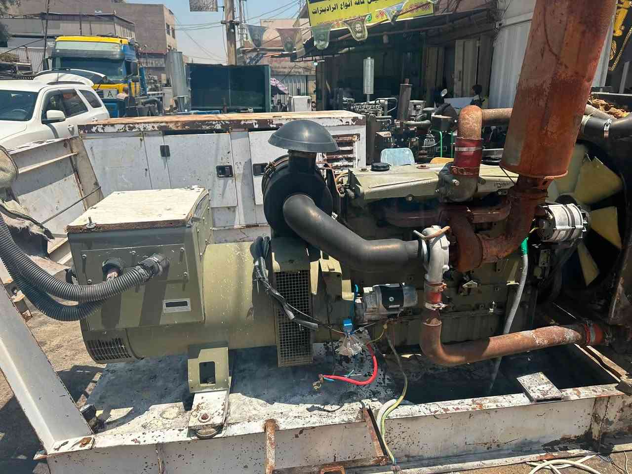 السلام عليكم       لسعر  ٢٨$ ورقه وبيه  مجال

مولده  بيركنز          ١٥٠  كي في   ٦ سلندر  بيه بخار

بلاديه  العنوان  كراده  قرب  مجمع مشن مقابيل شارع جاك عبود

***********
***********
