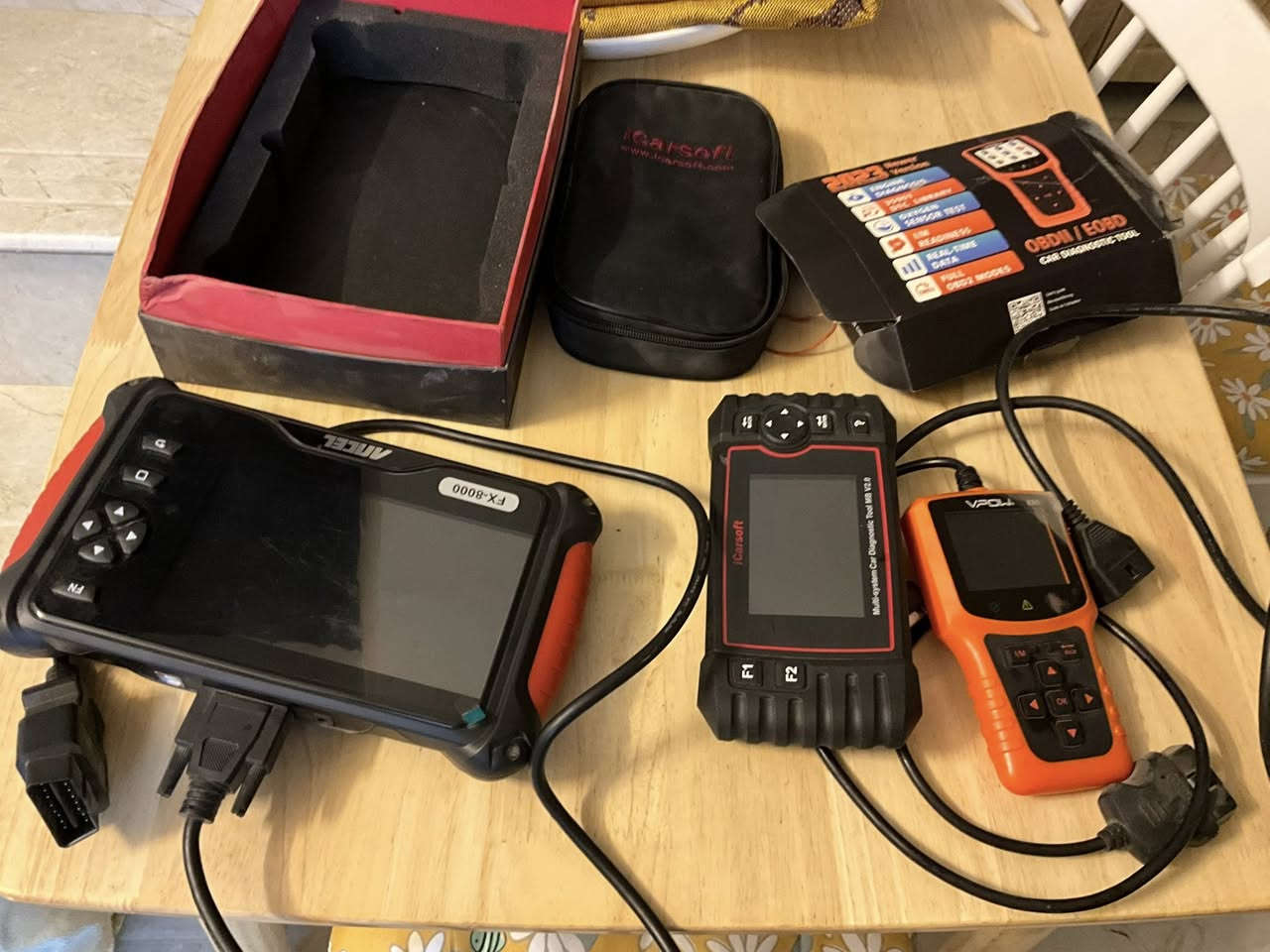 السلام عليكم ..اجهزة فحص سيارات شغالات ومفحوصه وعالشغل سعرهن كلهن ١٥٠ الف
مكاني بغداد العامريه ورقمي***********
