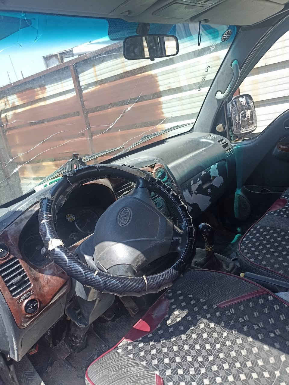 بنكو فحل بم ونوزل سعرها 70 وبيها مجال لشراي راعيها يريد شرط مداور  مديل ٢٠٠٩ مكفوله من شاصي ورقم شاصي  راعيها موجود بلبصره حمدان اهم شي راعيها يريد مداور ابيع فقط بل بصره مو خارج لبصره  الرقم ***********
