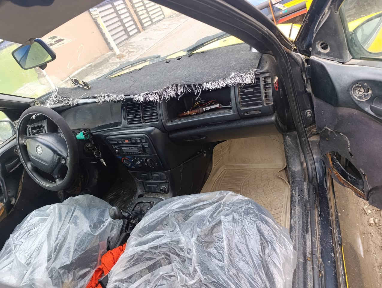 اوبل استرة بزون موديل 1997 للبيع للاستفسار الاتصال ع.  الرقم (***********)او ع.  الواتساب او ماسنجر متواجد  مكان السيارة كركوك حي الواسطي
