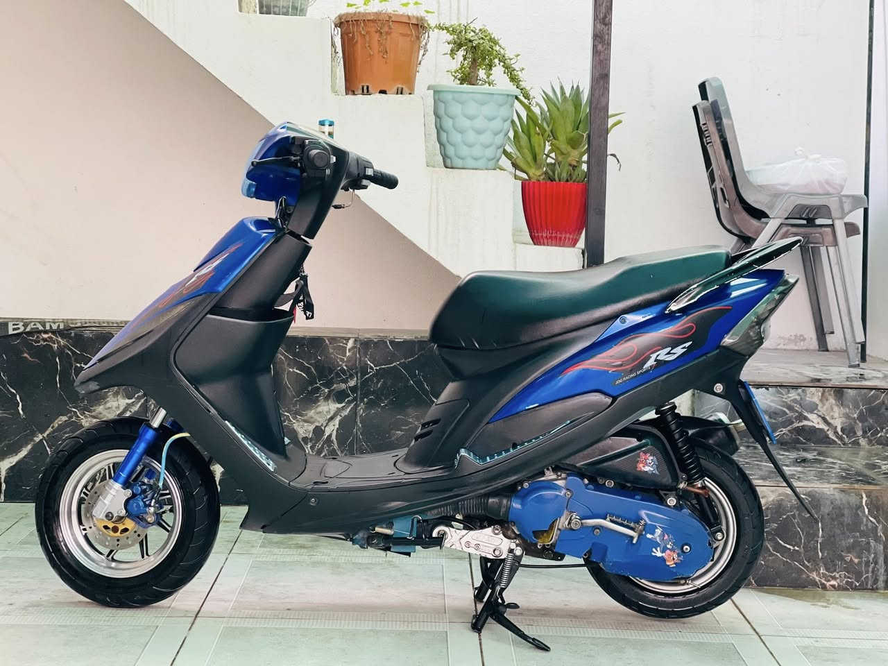 دراجة مكس عدلة ياباني
ماشاالله دراجة سفر نضافة100/100
محرك سفر بوشە 55
شرط لا صرف لابخار صوط اخرس
كهربائيات كامل شغال نكرة سلف
لايت زينون كيجات كلة شغال 
دراجة كفر بل كارتون مابي شخط
دبلات SPORT
ويالة SPORT
كلةجات SPORT
ويالة SPORT
يدت عمبار بريك كدام SPORT
صالنصة FM
تايارات بل كارتون بريكات بل مكان
دراجة فول فرل نشط ماشاالله
مابي اي نقص جاهز 
سعر675
رقم موبايل ***********
عنوان كركوك شورجة يم مطعم حمة ناصر
